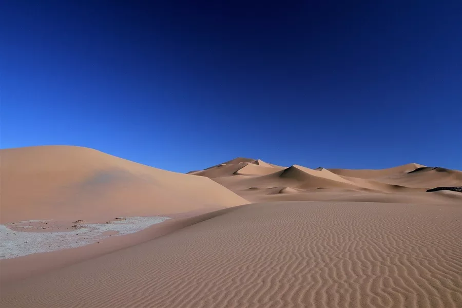 sand dunes in Tassili N’Ajjer, Algeria